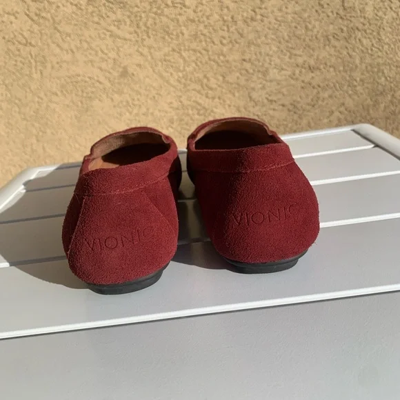 Vionic burgundy suede loafers size 8.5 - Picture 5 of 16